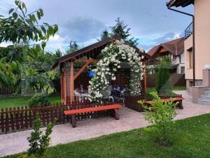 Vila - 4 camere, mobilata lux, Stupini - Brasov