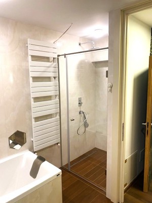 Apartament 4 camere Marriott - Catedrala neamului renovat integral mobilat si utilat - imagine 9