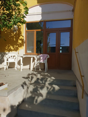 PROPRIETATE UNICAT! Casa 7 camere pe colt in Nadlac - imagine 6