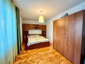 Apartament spațios cu 3 camere | Central - imagine 2