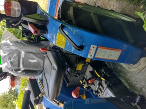 Tractor 4x4 motor 20cp Mitsubishi  - imagine 3