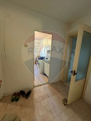 Apartament cu 4 camere la etajul 1 în zona sud - imagine 3