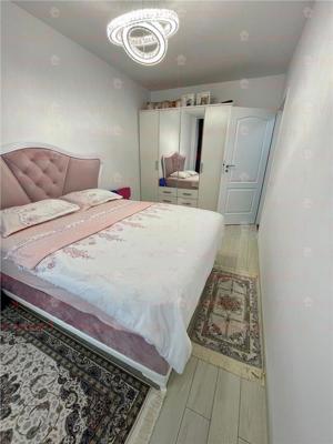 Vanzare apartament 3 camere cu curte Bucurestii Noi - imagine 5