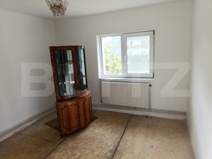  Apartament spațios de vânzare - 4 camere, 2 băi, 2 balcoane, loc de parcare  - imagine 7