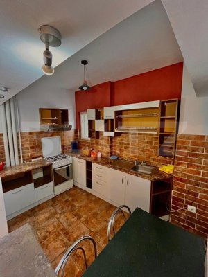 Apartament 2 camere, etaj 8, zonă centrală - Oportunitate unică în București - imagine 3