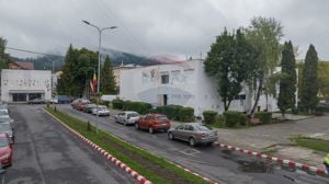 Vânzare clădire comercială in Municipiul Săcele, judetul Brasov - imagine 2