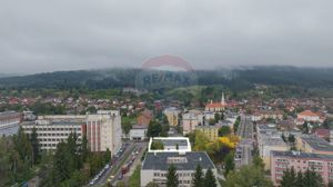 Vânzare clădire comercială in Municipiul Săcele, judetul Brasov - imagine 3