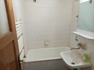 Vând apartament 2 camere Găvana 3 - imagine 6