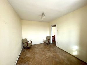 De vânzare apartament cu 2 camere, zona Pietonalul Unirii - imagine 2