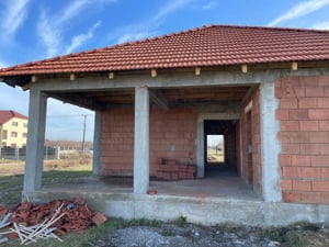 Casa La Roșu Fântânele Arad Casa Se afla Intre Căși Strada Liniștită  - imagine 6