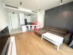 Apartament 2 camere lux + loc de parcare subteran, iesire direct pe plaja, complex One Mamaia langa 