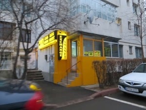 Ofer spre vanzare spatiu comercial, zona Piata Mica,liceul M.Eminescu 85 mp, 90000 euro negociabil!