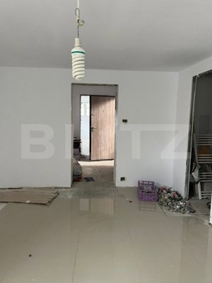 Apartament de vanzare 2 camere, decomandat, zona Jiului - imagine 5