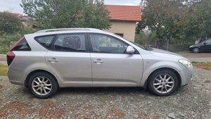 Autoturism kia ceed anul 2008