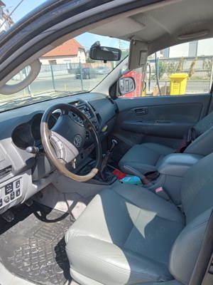 Vand Toyota Hilux - imagine 9