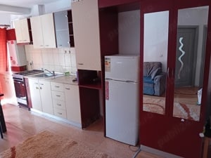 Persoană fizică închiriez apartament în regim hotelier  - imagine 3