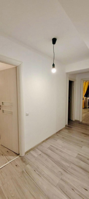 Oferta Specială! Apartament Modern cu 3 Camere în Tractoru, Brașov - imagine 9