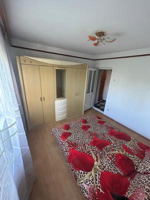 Închiriez apartament 3 camere - imagine 3