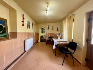 Casa - singur in curte - teren de 935mp - imagine 7