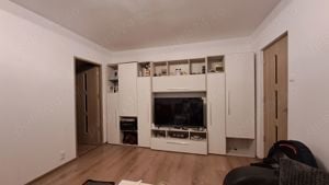 Apartament 3 Camere, 2 din4, renovat integral, bloc izolat 