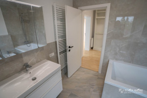 Penthouse in zona centrala - imagine 13