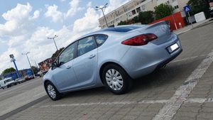 Opel Astra 1.6 Benzina Unic Proprietar Euro 6 - imagine 2