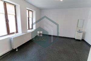 Spatiu comercial de inchiriat  Hateg, jud.Hunedoara - imagine 6