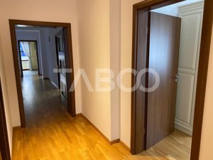 Apartament la vila in zona Calea Poplacii - teren de 150 mp liber - imagine 12