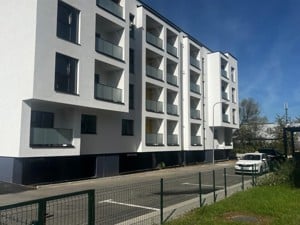 Apartament 2 camere,bloc nou ,etaj 1 