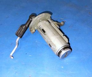 Contact cu cheie pentru VW POLO 2007 - imagine 2