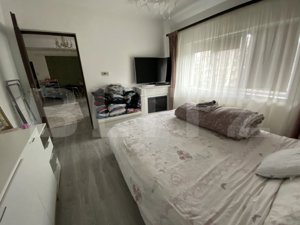 Apartament cu 4 camere zona Bradet,in surafata de 100 mp - imagine 4