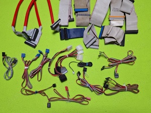 Cabluri conectica diferite modele pentru PC, buc = 25 - imagine 3