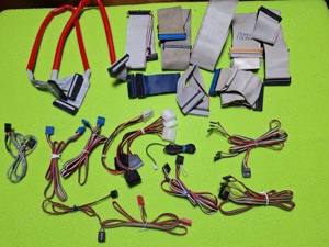 Cabluri conectica diferite modele pentru PC, buc = 25 - imagine 2