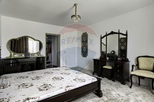 Vilă cu 9 camere de vânzare în zona Parneava +1148mp teren - imagine 17