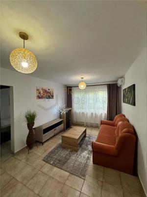 Apartament 3 camere - Calea Circumvalatiunii - Centrala Proprie - imagine 2