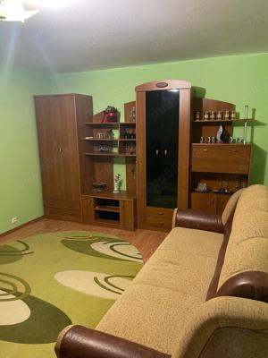 Închiriez apartament cu 2 camere + living, Zona Soarelui - imagine 2