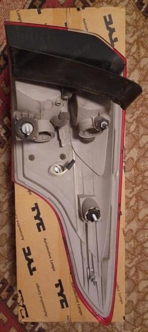 Lampă, stop, triplă spate aripă stânga, compatibilă Ford Focus 3 Turnier (numai în București) - imagine 2