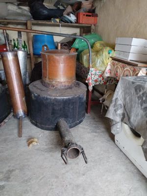 De vanzare doua cazane țuică 