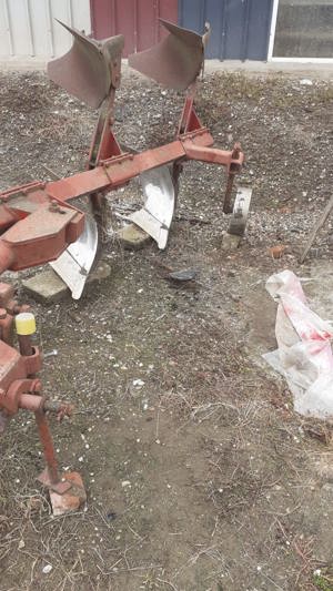 Plug cu 2 trupite si plug cu 3 trupite - imagine 2