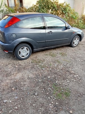 Dezmembrez Ford Focus 1.4i coupe - imagine 4
