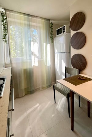 APARTAMENT 2 CAMERE  CENTRU LANGA BNR - imagine 5