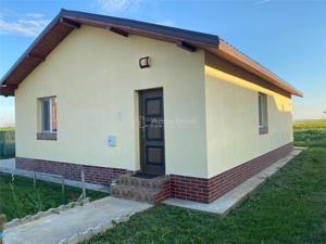 Single 3 camere-Pret de apartament cu 2 camere-Mihailesti-Mutare imediata-Toate utilitatile - imagine 9