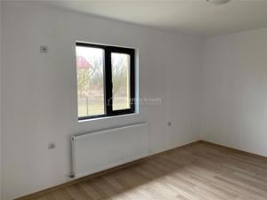 Single 3 camere-Pret de apartament cu 2 camere-Mihailesti-Mutare imediata-Toate utilitatile - imagine 4