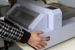 Ghilotina electrica A3+ SL-320V+, impingere manuala