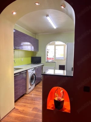 Apartament de 3 camere, semidecomandat, in zona Petre Ispirescu   Crăișorului