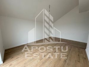 Apartament cu 2camere decomandat,spatiu de depozitare de 65mp. - imagine 3