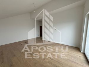 Apartament cu 2camere decomandat,spatiu de depozitare de 65mp. - imagine 4