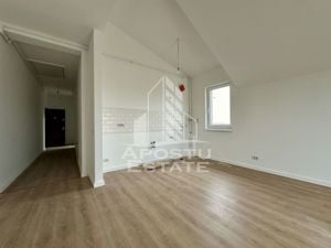 Apartament cu 2 camere. Terasa proprie si pod generos.