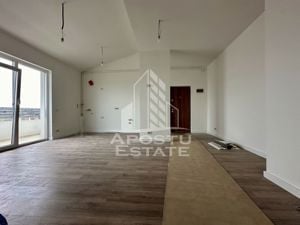 Apartament cu 2 camere decomandat. Terasa si pod generos