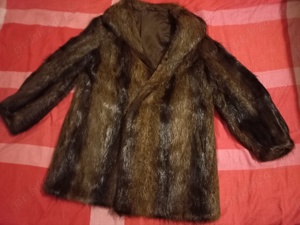 Vând haine de blană naturală pentru dame